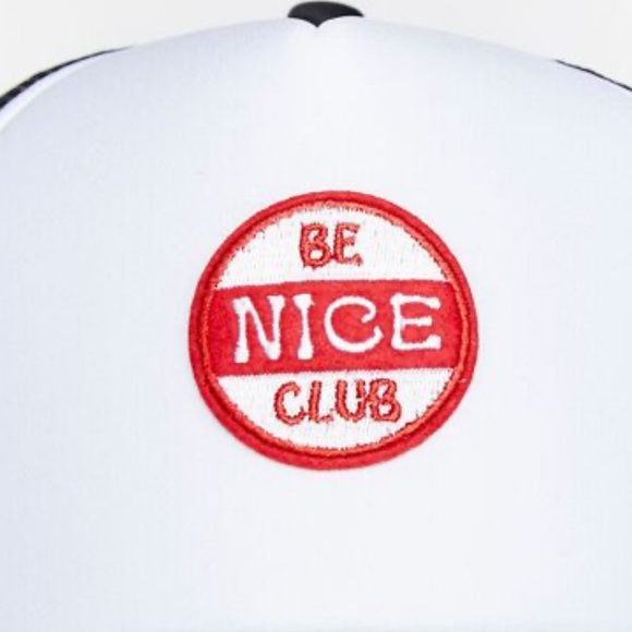 Forever 21 Graphic Trucker Hat - Picture 2 of 4